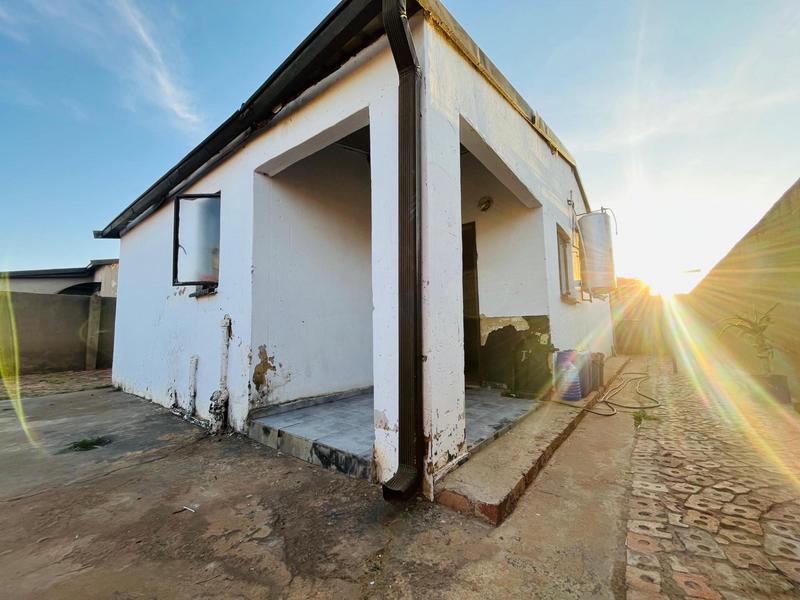 3 Bedroom Property for Sale in Protea Glen Gauteng