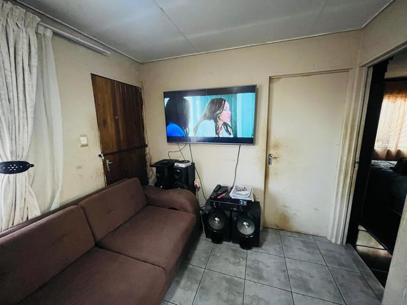 3 Bedroom Property for Sale in Protea Glen Gauteng