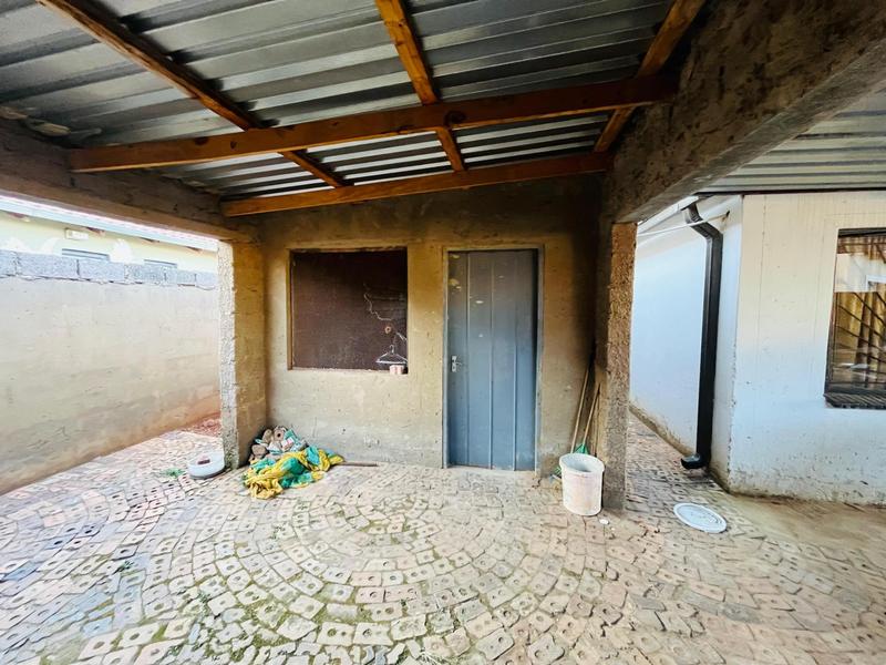 3 Bedroom Property for Sale in Protea Glen Gauteng