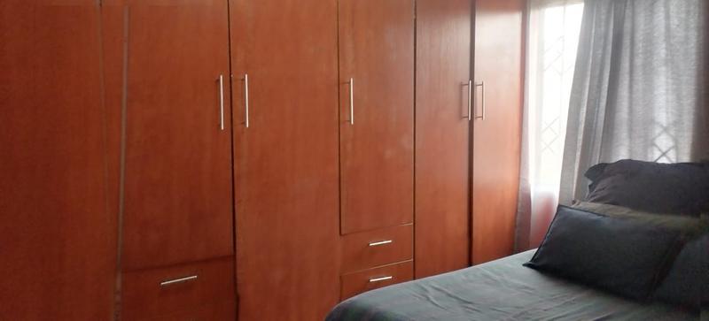 2 Bedroom Property for Sale in Protea Glen Gauteng