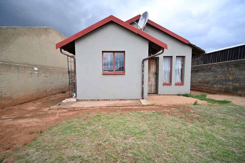 2 Bedroom Property for Sale in Protea Glen Gauteng