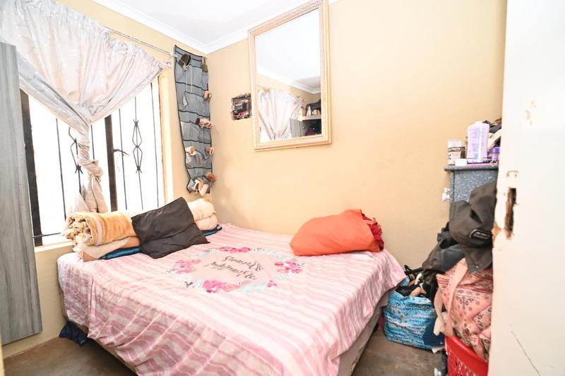 2 Bedroom Property for Sale in Protea Glen Gauteng