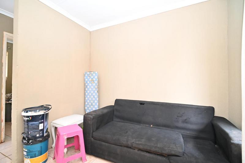 2 Bedroom Property for Sale in Protea Glen Gauteng