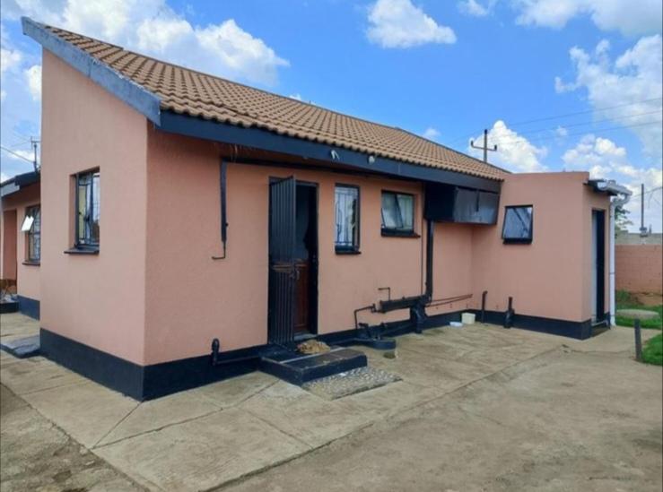 3 Bedroom Property for Sale in Evaton Small Farms Gauteng