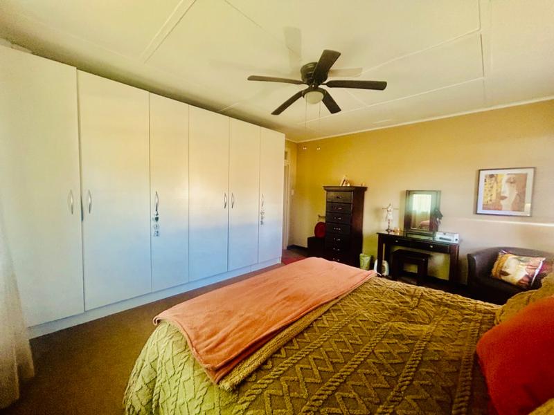 3 Bedroom Property for Sale in Vanderbijlpark CW 5 Gauteng