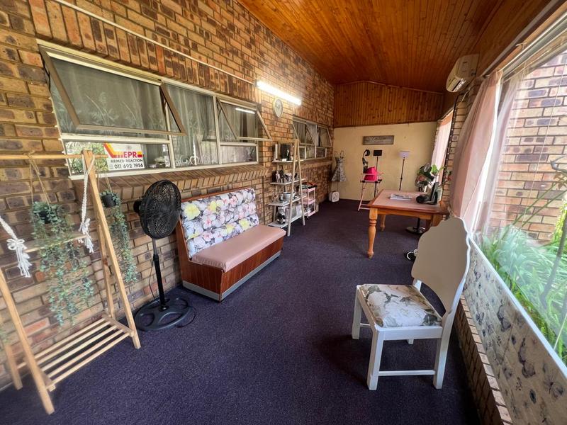 Commercial Property for Sale in Greenhills Gauteng