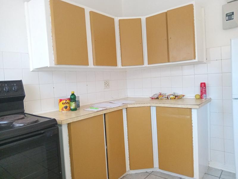 2 Bedroom Property for Sale in Greenhills Gauteng