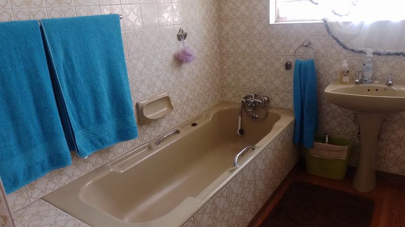 3 Bedroom Property for Sale in Helikonpark Gauteng