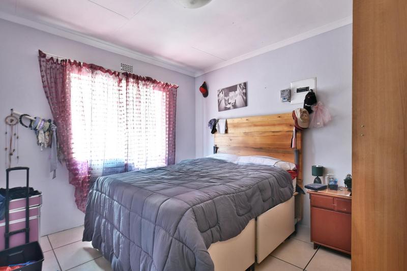 3 Bedroom Property for Sale in Oakdene Gauteng