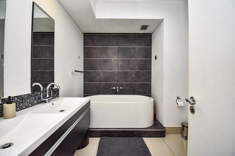 To Let 2 Bedroom Property for Rent in Morningside Gauteng