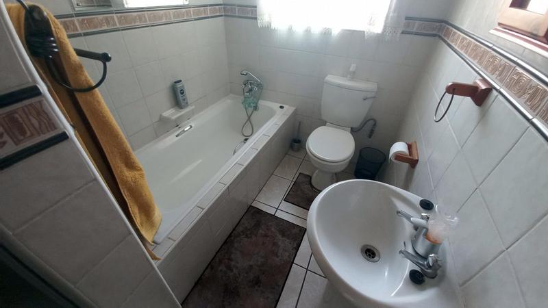 3 Bedroom Property for Sale in Three Rivers Gauteng