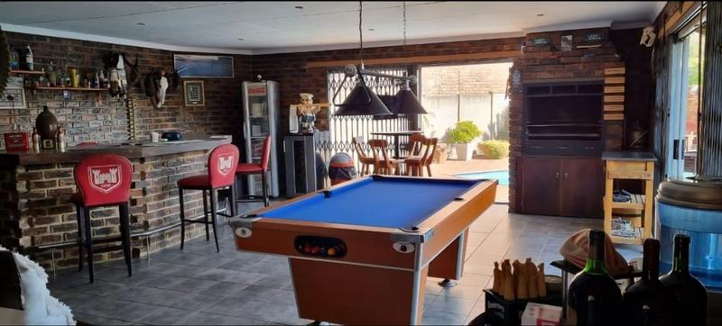 4 Bedroom Property for Sale in Vanderbijlpark SE 3 Gauteng