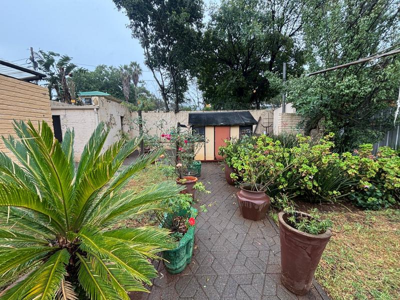4 Bedroom Property for Sale in Westdene Gauteng