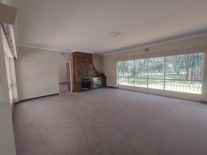 To Let 5 Bedroom Property for Rent in Rand Collieries Gauteng