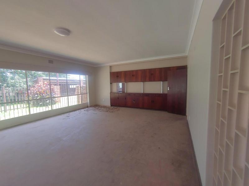 To Let 5 Bedroom Property for Rent in Rand Collieries Gauteng