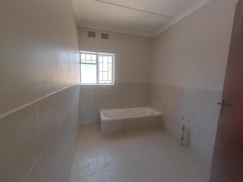 To Let 5 Bedroom Property for Rent in Rand Collieries Gauteng