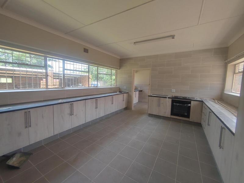 To Let 5 Bedroom Property for Rent in Rand Collieries Gauteng