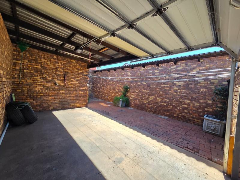 3 Bedroom Property for Sale in Wonderboom Gauteng