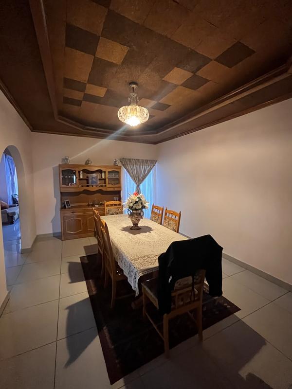 5 Bedroom Property for Sale in Atteridgeville Gauteng