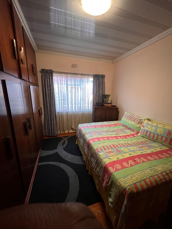 5 Bedroom Property for Sale in Atteridgeville Gauteng