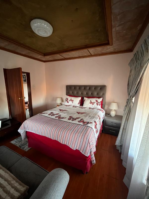 5 Bedroom Property for Sale in Atteridgeville Gauteng