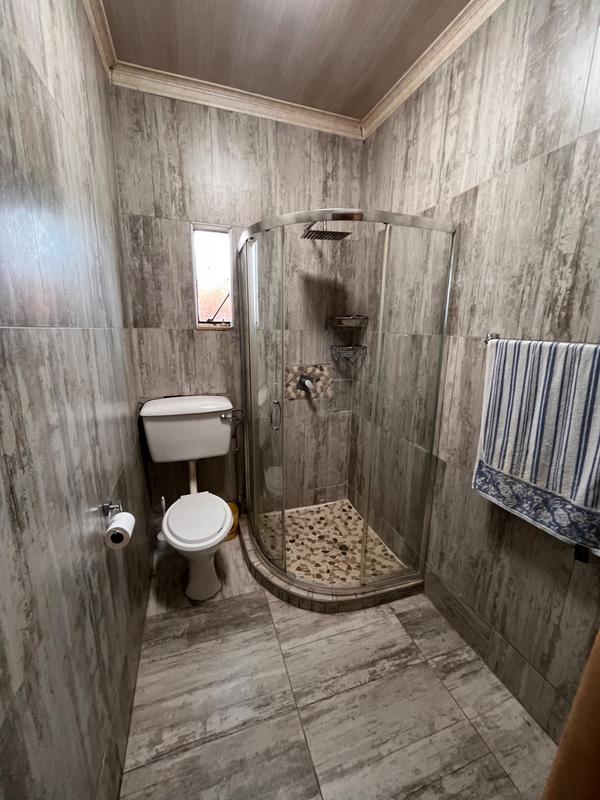 5 Bedroom Property for Sale in Atteridgeville Gauteng