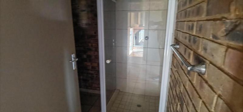 To Let commercial Property for Rent in Silvertondale Gauteng