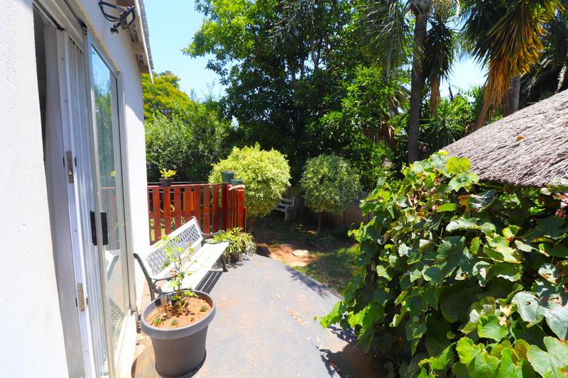 1 Bedroom Property for Sale in Fontainebleau Gauteng