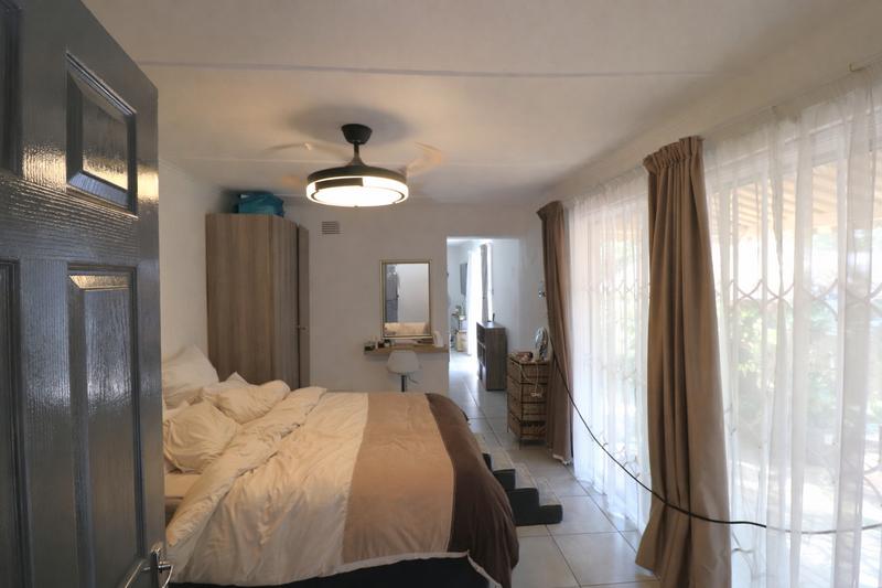 1 Bedroom Property for Sale in Fontainebleau Gauteng