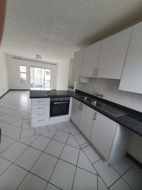 To Let 2 Bedroom Property for Rent in Malvern East Gauteng
