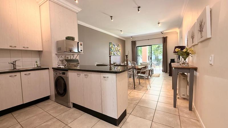 To Let 2 Bedroom Property for Rent in Bryanston Gauteng