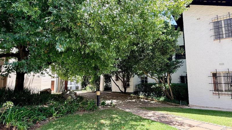 To Let 2 Bedroom Property for Rent in Bryanston Gauteng