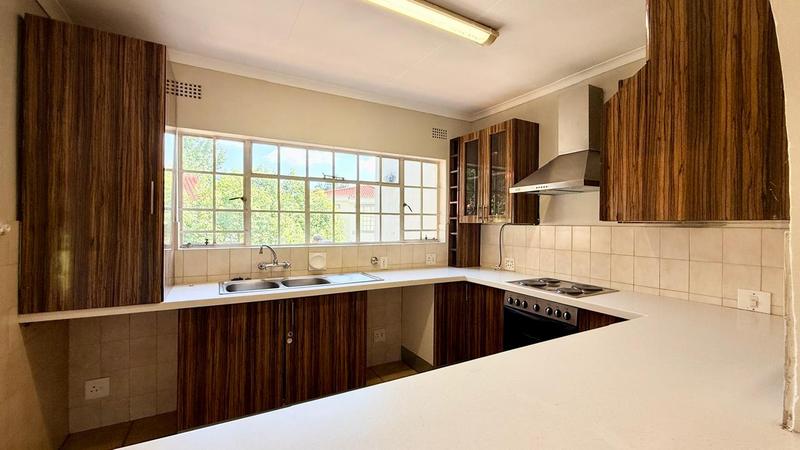 2 Bedroom Property for Sale in Bryanston Gauteng