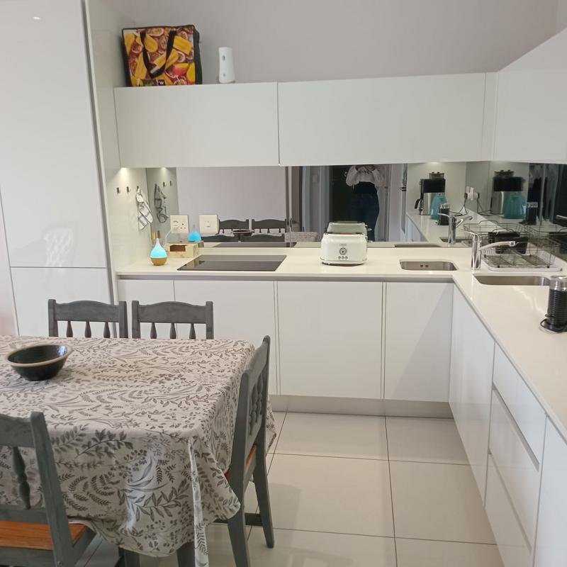 To Let 2 Bedroom Property for Rent in Houghton Estate Gauteng