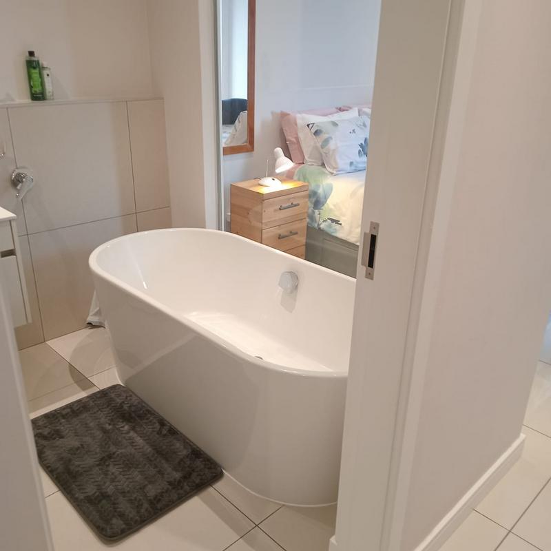 To Let 2 Bedroom Property for Rent in Houghton Estate Gauteng