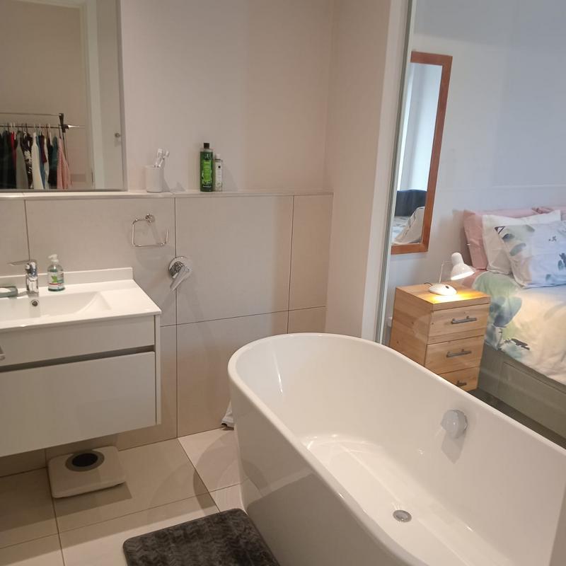 To Let 2 Bedroom Property for Rent in Houghton Estate Gauteng