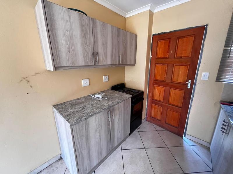 2 Bedroom Property for Sale in Witpoortjie Gauteng