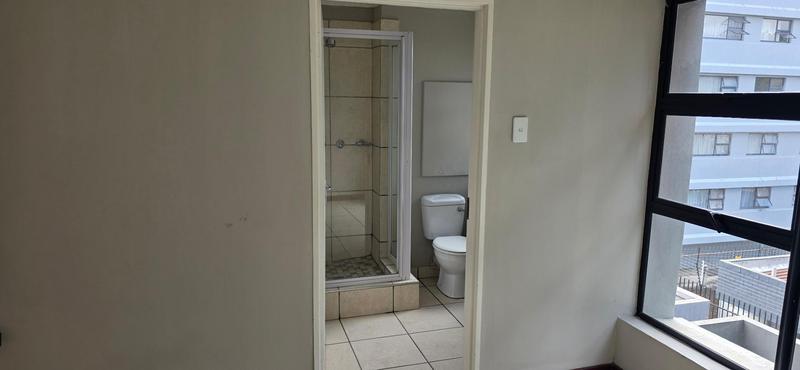 To Let 1 Bedroom Property for Rent in Randburg Central Gauteng