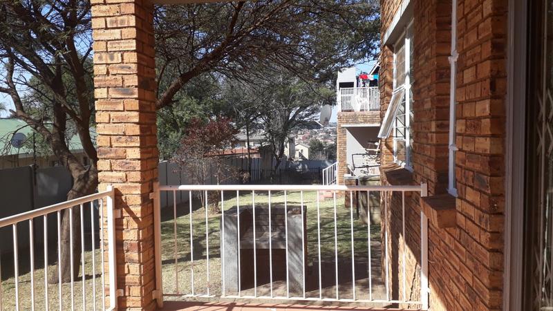 3 Bedroom Property for Sale in Groblerpark Gauteng