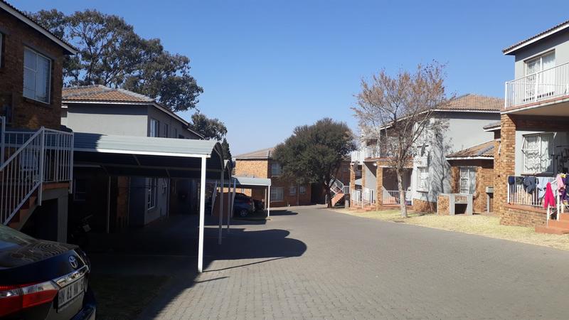 3 Bedroom Property for Sale in Groblerpark Gauteng