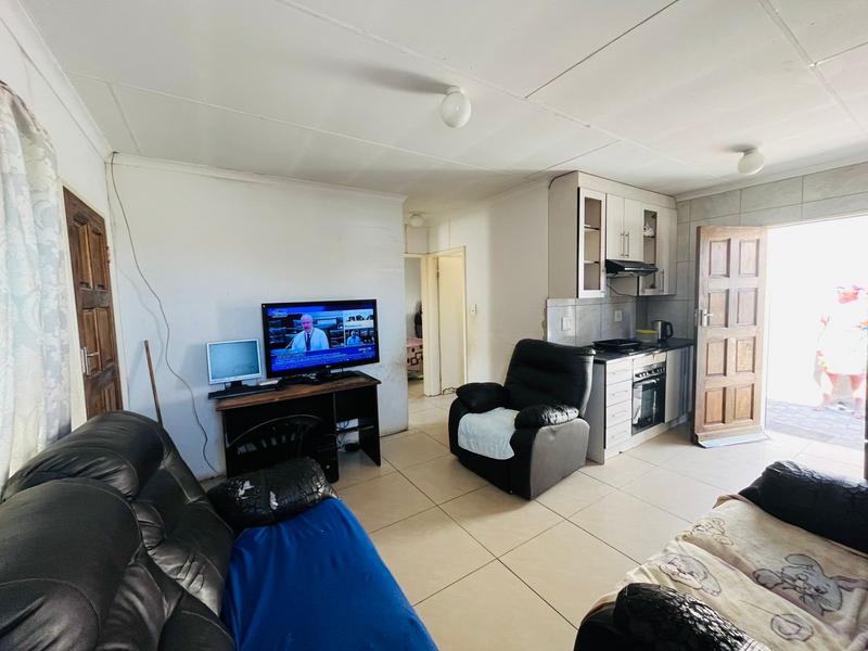 2 Bedroom Property for Sale in Windmill Park Gauteng