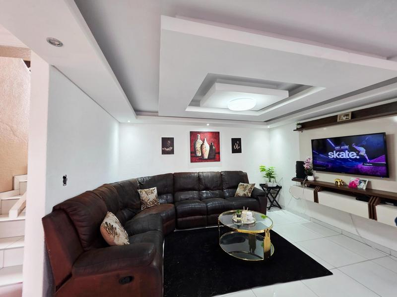 3 Bedroom Property for Sale in Esther Park Gauteng