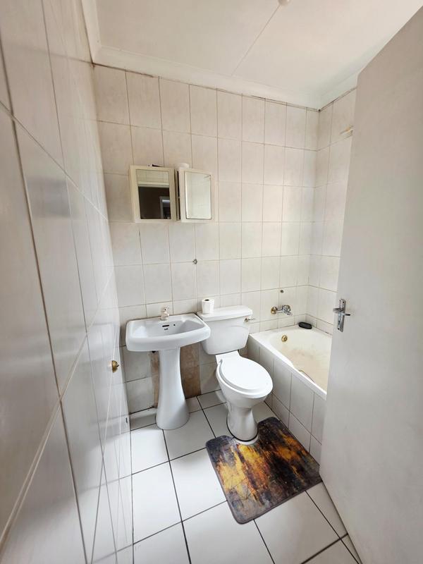 3 Bedroom Property for Sale in Esther Park Gauteng