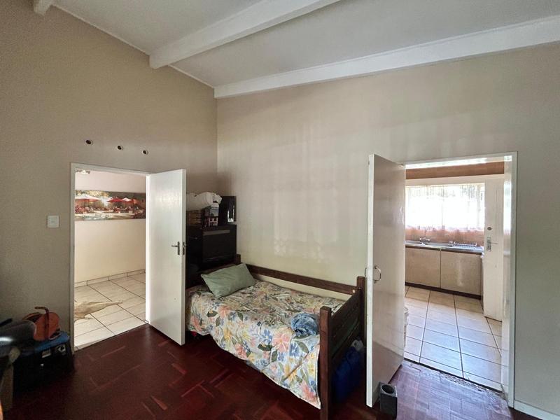 5 Bedroom Property for Sale in Selcourt Gauteng