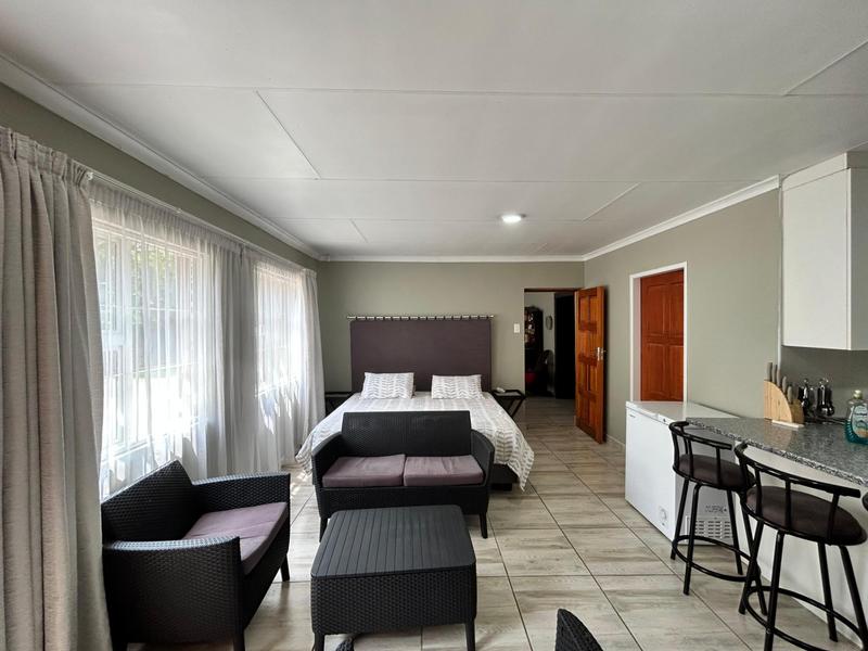 5 Bedroom Property for Sale in Selcourt Gauteng