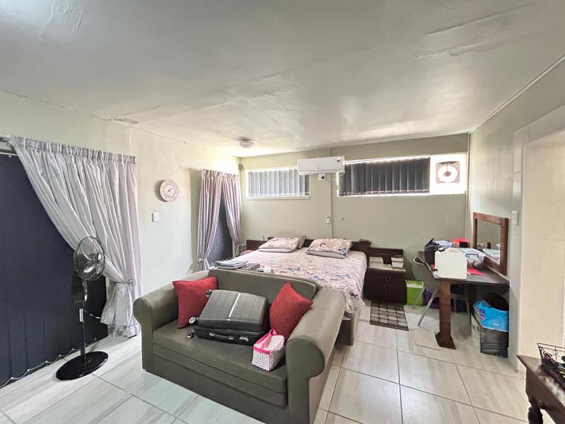 5 Bedroom Property for Sale in Selcourt Gauteng