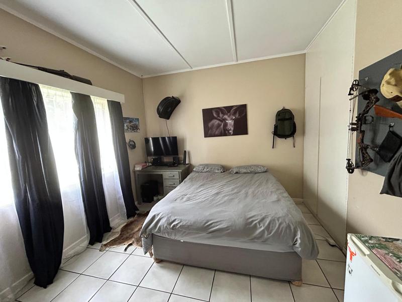 5 Bedroom Property for Sale in Selcourt Gauteng