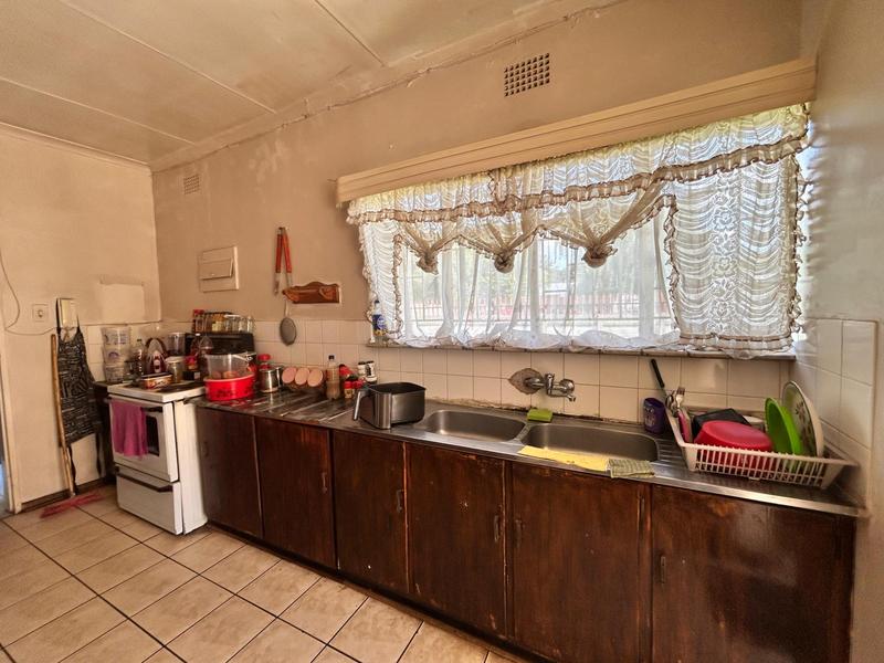 3 Bedroom Property for Sale in Strubenvale Gauteng