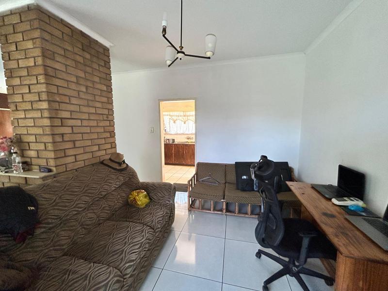 3 Bedroom Property for Sale in Strubenvale Gauteng