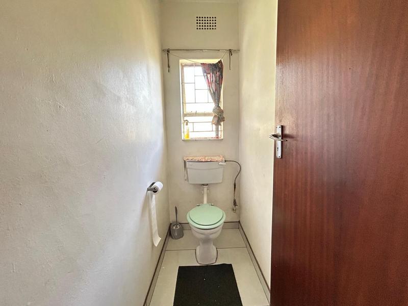 3 Bedroom Property for Sale in Strubenvale Gauteng